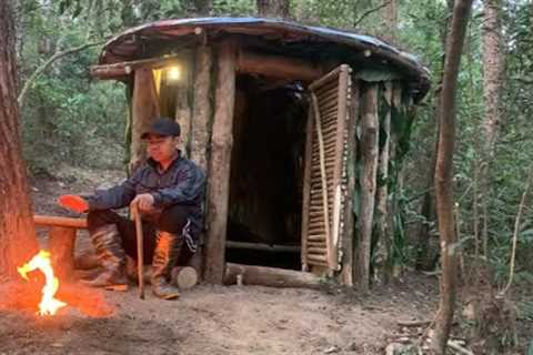 making a house alone in the forest, survival skills, warm fire cooking in the cold weather