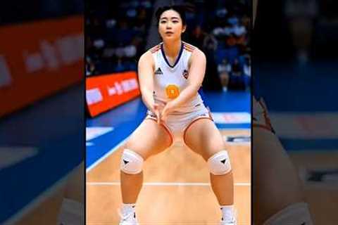 Tall Volleyball Sensation Taking Over Social Media✨💖#usa #volleyball #shorts #sports..