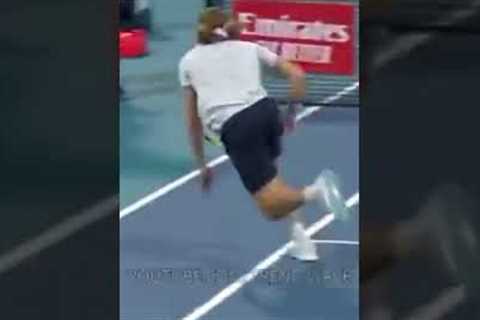 So funny 😂 tennis fails ￼￼￼￼🤣😂