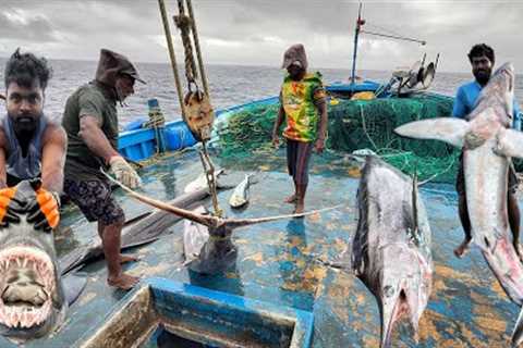 OHH! The Sixth Day We Stayed In The Deep Sea And Caught A Lot Of Big Fishes | Day-06 | S07-EP06