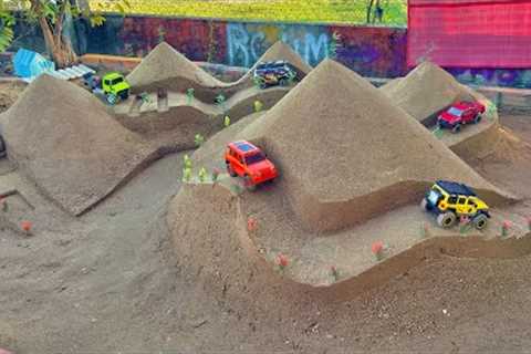 RC Off-Road Mini Cars Battle Across Many Mountains! 🚗🔥 ⛰️