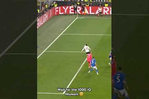 1000 IQ Football Moment! 😳