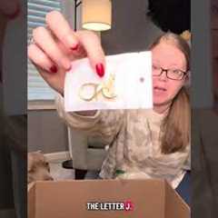 1/1 Happy New Year!! This is Amazon Mystery Box 10 from my pallet