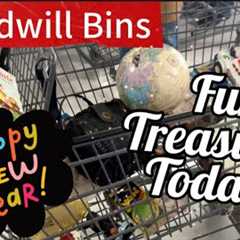 Spent New Years Eve at the Goodwill Bins | THRIFT WITH ME .. + Bonus Thrift Store Haul from 3 Shops!