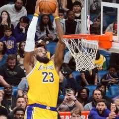 LeBron James DUNK SHOW 😱 Almost Looking At The Rim