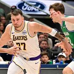 Lakers Comeback Down 13 4th QTR vs Mavs! LeBron Another Coast to Coast Dunk!