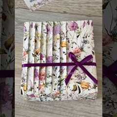 How to wrap a gift. Gift wrapping with pleats #how #diy #gift #giftwrapping #giftideas #byrubbia