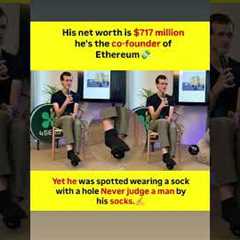 Ethereum co-founder Vitalik Buterin recently went viral after being spotted on stage at a crypto ✍️