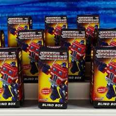 Transformers Metallic Edition Super7 Blind Box Figure Unboxing