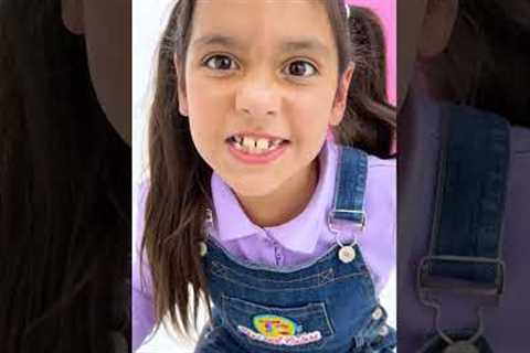 Super Ellie Saves the Day with Her Magic Rescue Cart! 🚑✨