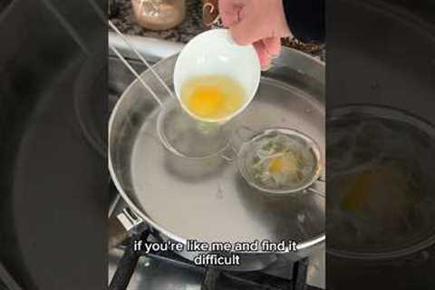 Easy Egg Poaching Hack #hacks