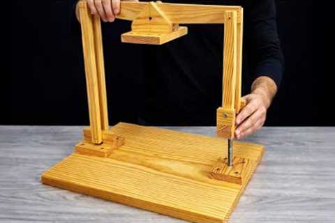The master carpenter showed me this amazing invention, which has astonished milions of people!