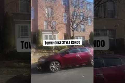 Townhouse or Townhouse Style Condo? 🏡
