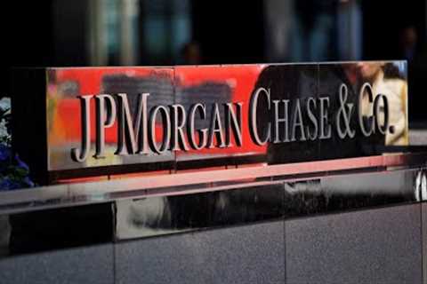 JPMorgan Sees Surprise Drop in Investment-Banking Fees