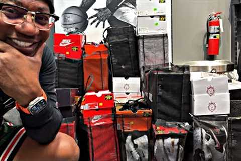 Sneaker Shopping at the Biggest Nike Clearance Store... $39 STEALS!