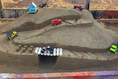 RC Cars Extreme Mountain Challenge | Tiny Cars vs Giant Hill!🔥🏜️