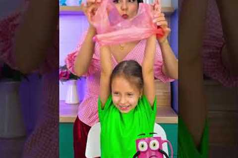 The Ultimate Parenting Hack to Keep Those Shirts Spotless! 🤯🍦 #parenting