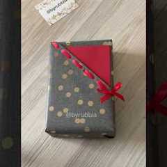 How to wrap a gift #fyp #giftwrapping #gift #giftideas #how #howto #celebration #diy #tutorial
