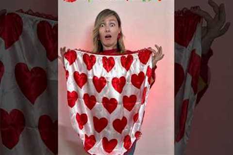 The STRANGEST st.Valentine’s Day gifts 🎁 #funny #unpacking #stvalentinesday #valentinesday #gift
