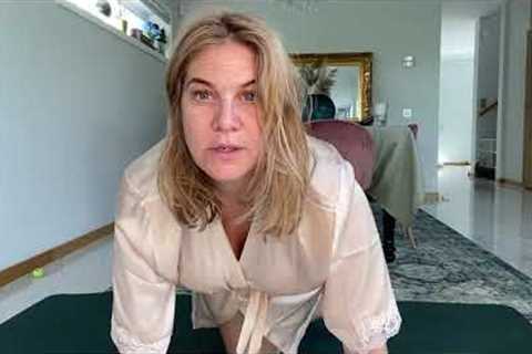 YOGA CLASS! Day 898 of yoga and gratefulness