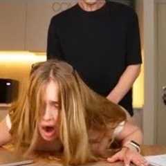 Portrait Video Nanny Canon EosR5 + RF85 f1.2L DS....ja...