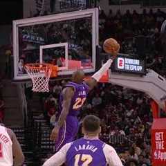 LEBRON JAMES, OH MY GOODNESS 😱 Throws down two MONSTER JAMS in classic LeBron fashion | NBA on ESPN