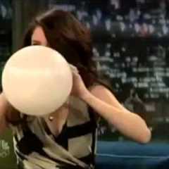 Selena Gomez - Funny Moments -
