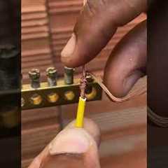 A secure electrical wire connection tip everyone should know #AmericanBuilds #SecureFix #ProTrick