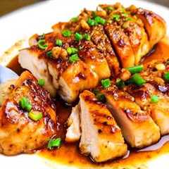 The most delicious and easy honey garlic chicken breast recipe you can make in 10 minutes!