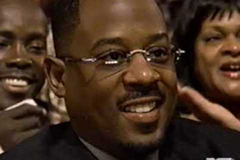 Comedy Legends Unite: Martin Lawrence Honored by Chris Rock #🎤✨