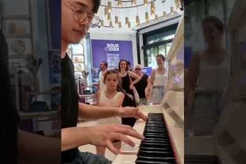 Young girl interrupts pianist #kids #piano #shorts