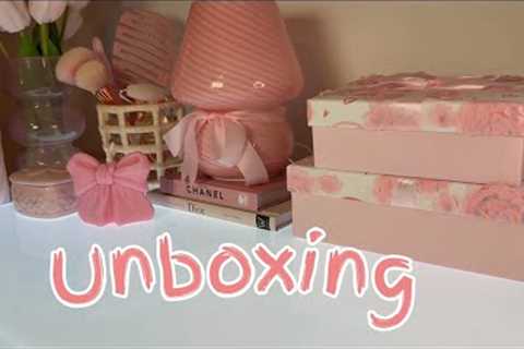 ILIA Beauty Unboxing ✨ Clean Beauty Makeup Haul