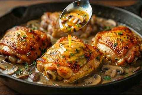 I Stopped Cooking  Chicken thighs Old Way — creamy garlic sauce with mushrooms | Kitchen Daily