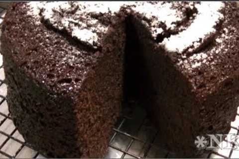How to Bake a Cake in the Microwave ~ Noreen's Kitchen