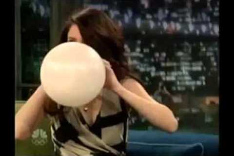 Selena Gomez - Funny Moments -