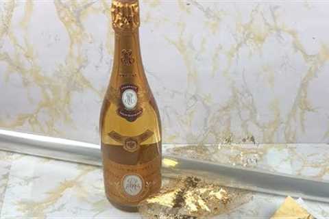 The perfect and easy way to wrap up a champagne bottle - Quick &amp; Easy