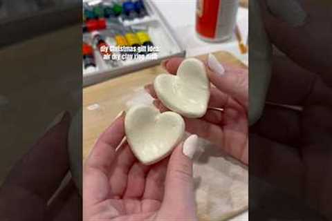 Cute and easy homemade gift idea!! #diychristmasgifts #airdryclay