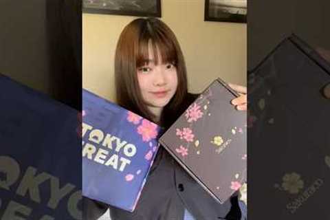 The PRETTIEST Japanese snack subscription box that COMES WITH A PLATE?!🌸 April Sakuraco Unboxing