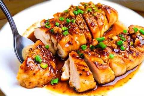 The most delicious and easy honey garlic chicken breast recipe you can make in 10 minutes!