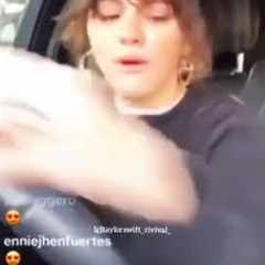 Selena Gomez reacts to Justin Bieber's ' 'Yummy' 😂  #shorts #selenagomez