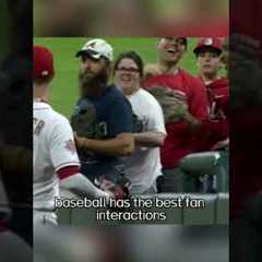 Baseball fans have great sportsmanship #basketball #respect #player