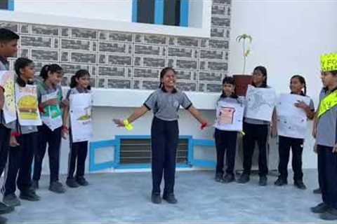A skit done by students on eating healthy food.