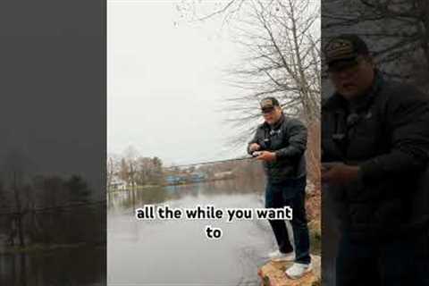 Here’s the masterclass on skipping a bait! #bassfishingtips