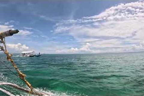 Island hopping in an Outrigger boat 🇵🇭