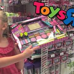 Giant Surprise Egg 1 - Barbie, Monster High, Peppa Pig, and Play Doh - Toys R Us Shopping Spree