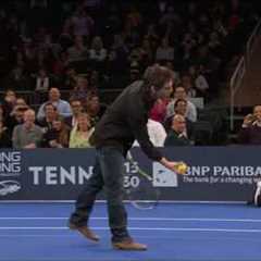 Ben Stiller OWNED by a young girl in tennis (BNP Paribas Showdown 2013)