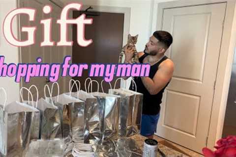 Shopping for my boyfriend’s two year anniversary gift