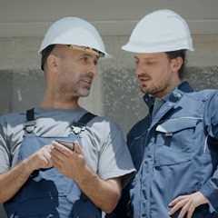 Work apparel for the toughest conditions in skilled trades - Mewa Dynamic Construct
