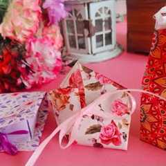Easy DIY Gift Box Ideas | Handmade Gift Packaging Tutorial #coloursofrapture #giftpackingideas 