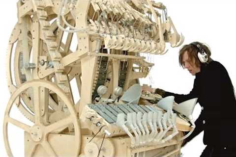 Wintergatan - Marble Machine (music instrument using 2000 marbles)